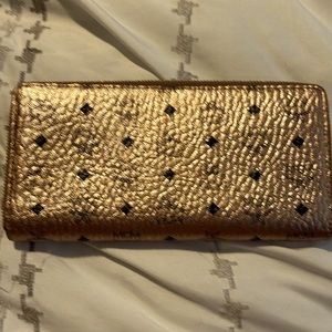 💯 authentic beauty McM hand held